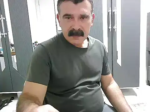 meroglu45 online show from 10.15.25