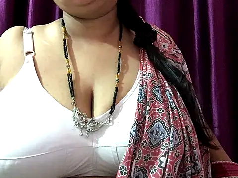 D Gulabo online show from 10.15.25