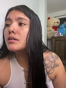 Snapshot of Mellani_luod chatting on 04.22.26 Mellani luod online show from 04.22.26