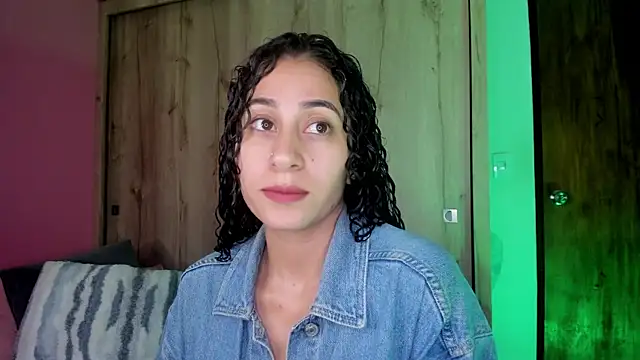 Snapshot of fernanda317 chatting on 04.01.26 fernanda317 online show from 04.01.26