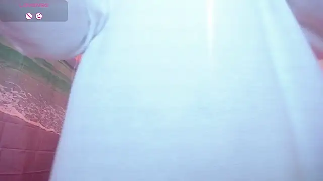 Snapshot of lizzysnow__1 chatting on 10.22.25 lizzysnow  1 online show from 10.22.25