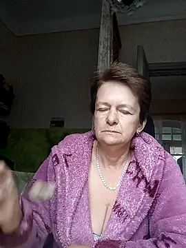 Snapshot of JesykaLove566 chatting on 10.24.25 JesykaLove566 online show from 10.24.25