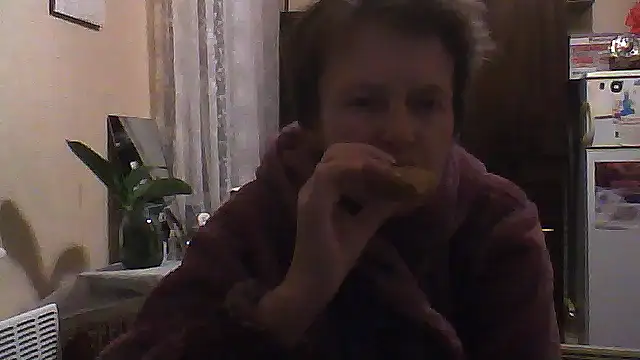 Snapshot of JesykaLove566 chatting on 11.18.25 JesykaLove566 online show from 11.18.25