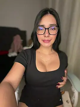 Snapshot of MiaSofia__ chatting on 05.04.26 MiaSofia online show from 05.04.26