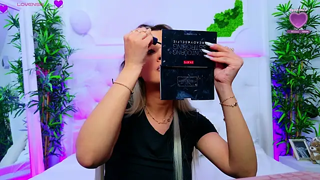 AriannaSins online show from 10.30.25