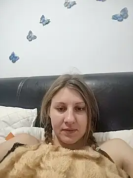 Snapshot of SandyCassie chatting on 10.16.25 SandyCassie online show from 10.16.25