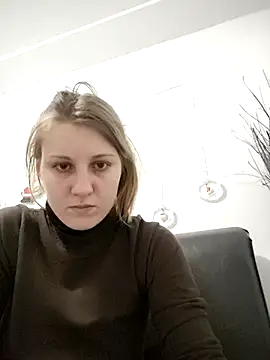 Snapshot of SandyCassie chatting on 11.26.25 SandyCassie online show from 11.26.25