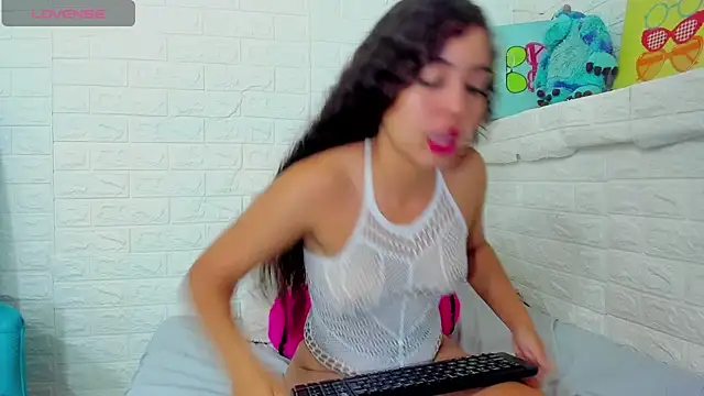 arielsweeth online show from 10.18.25