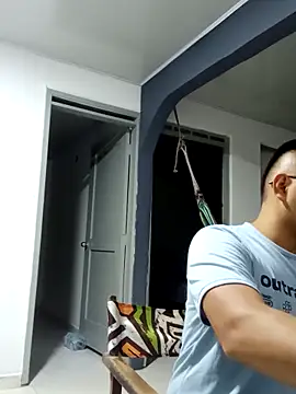 DariusNoir online show from 10.21.25