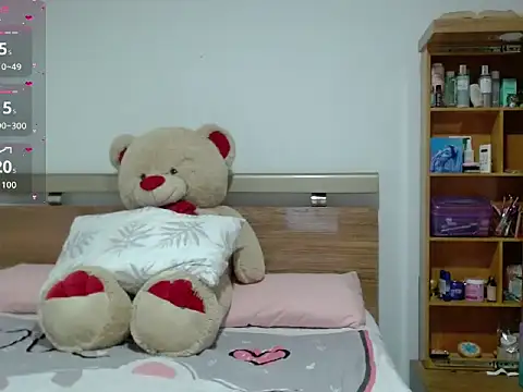 18 girl online show from 10.16.25