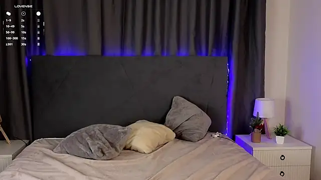 NadiaGnegy online show from 11.20.25