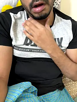 Handsome8677 online show from 11.18.25