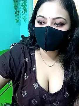 Snapshot of Porimoni22 chatting on 04.18.26 Porimoni22 online show from 04.18.26