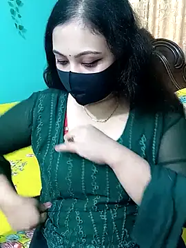 Snapshot of Porimoni22 chatting on 04.21.26 Porimoni22 online show from 04.21.26