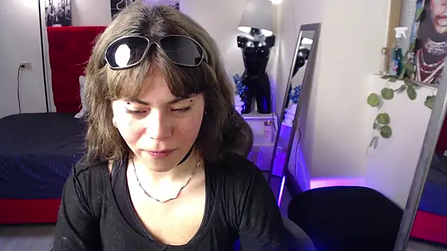 Insomniia  online show from 10.22.25