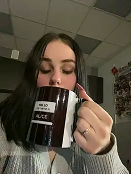 AliceLune online show from 02.01.26