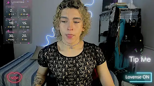 Lyric Mirage online show from 11.10.25