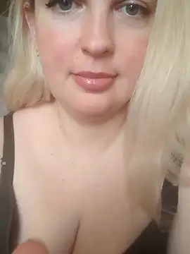 PaigexLynn online show from 04.20.26