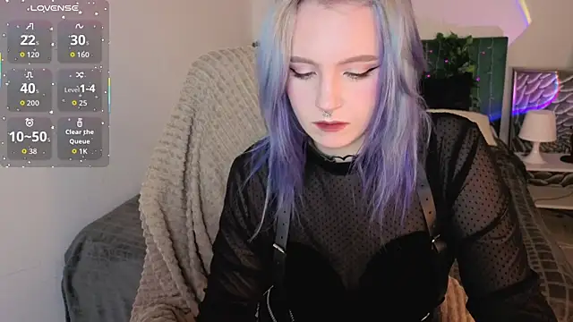 Snapshot of AleksaDivine chatting on 12.02.25 AleksaDivine online show from 12.02.25