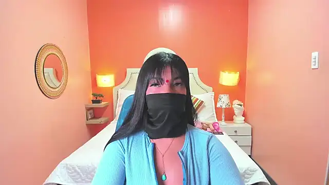 Iniya Parul online show from 10.21.25