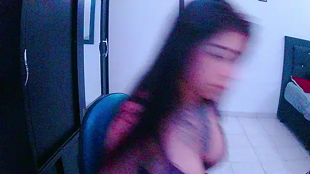 adri gomez1 online show from 10.26.25