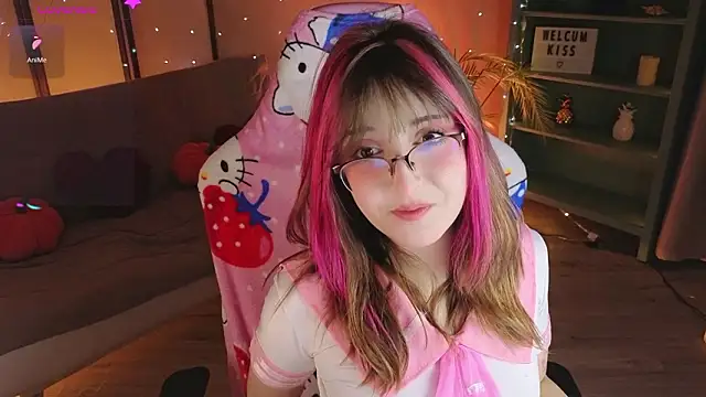 Soffi Toffi online show from 03.21.26