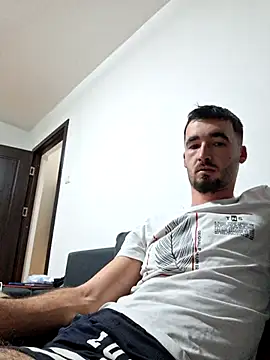 leonn11211 online show from 12.18.25