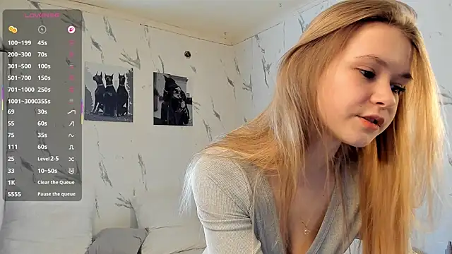 SophieRayne online show from 02.07.26