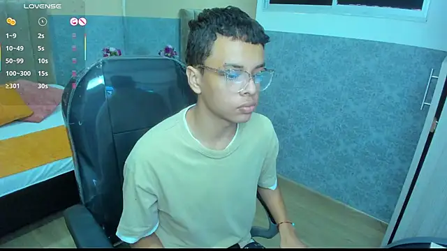 Xavier Fox    online show from 11.05.25