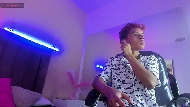 Xavier Fox    online show from 02.15.26