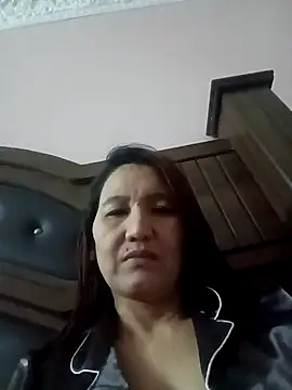 Bigtitsass81 online show from 11.10.25