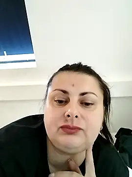 Geeni online show from 10.22.25