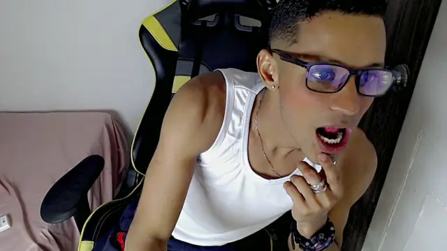 Leugim  online show from 10.20.25