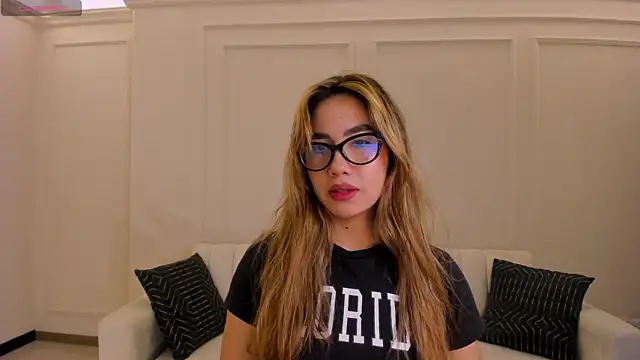 AnnieMonroe1 online show from 02.28.26