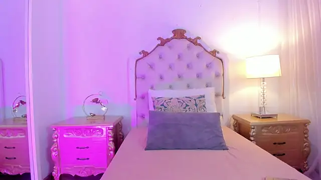 jessi lopez45 online show from 04.17.26