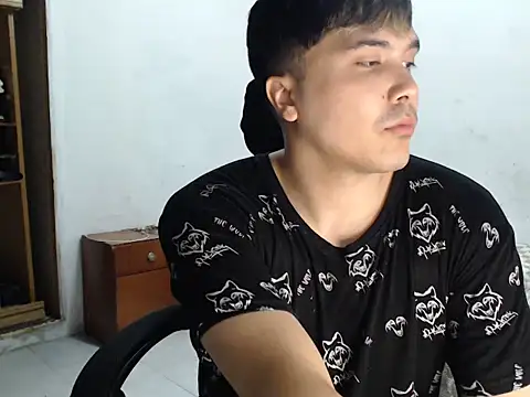 Snapshot of CuteAlexBoy chatting on 03.22.26 CuteAlexBoy online show from 03.22.26