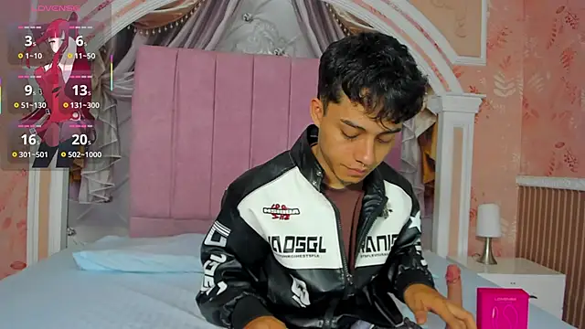 Snapshot of Dani_rivass_ chatting on 10.23.25 Dani rivass  online show from 10.23.25