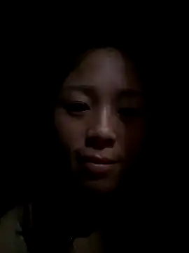 Snapshot of mochi_suka chatting on 10.20.25 mochi suka online show from 10.20.25