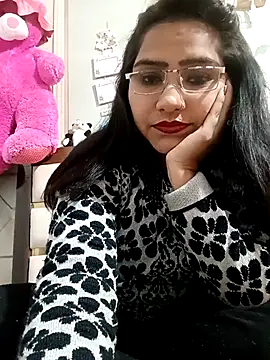 Vanshika1432 online show from 12.22.25