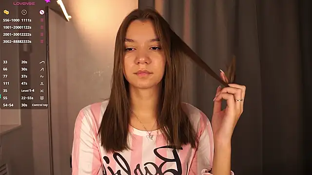 Snapshot of BrynnHolverson chatting on 10.27.25 BrynnHolverson online show from 10.27.25