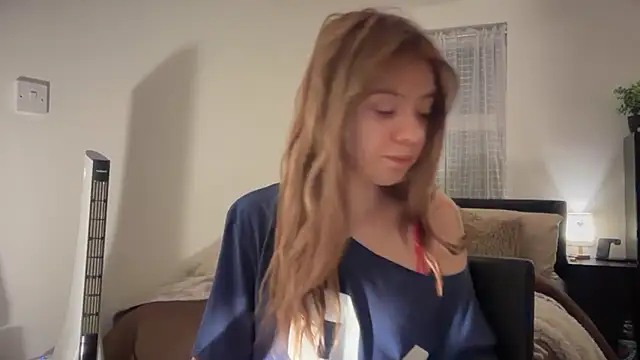 YasmineLace online show from 01.06.26