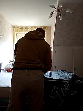 Ptitcouic online show from 10.21.25