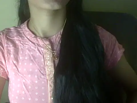 Snapshot of Shezi_N chatting on 06.16.26 Shezi N online show from 06.16.26