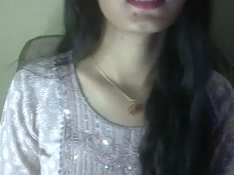 Snapshot of Shezi_N chatting on 06.30.26 Shezi N online show from 06.30.26