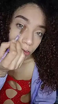 Snapshot of Luna-Vixen1 chatting on 12.04.25 Luna-Vixen1 online show from 12.04.25