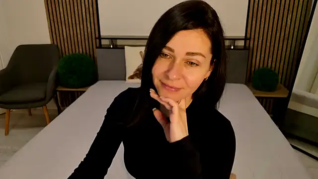 Snapshot of DitaNoir chatting on 04.29.26 DitaNoir online show from 04.29.26