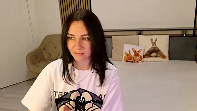Snapshot of DitaNoir chatting on 06.02.26 DitaNoir online show from 06.02.26