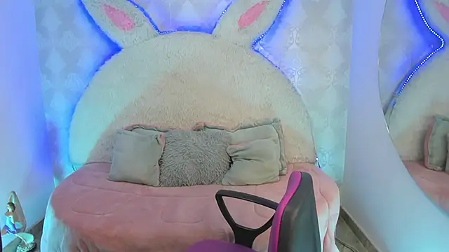 Snapshot of valentina_clk chatting on 02.15.26 valentina clk online show from 02.15.26