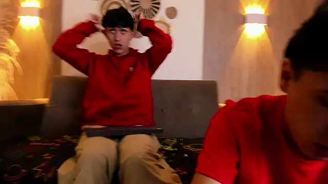 hoot booys  online show from 01.06.26