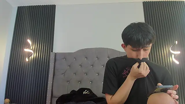 hoot booys  online show from 03.21.26